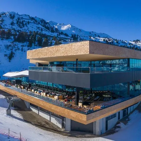 Mountain View Apartment